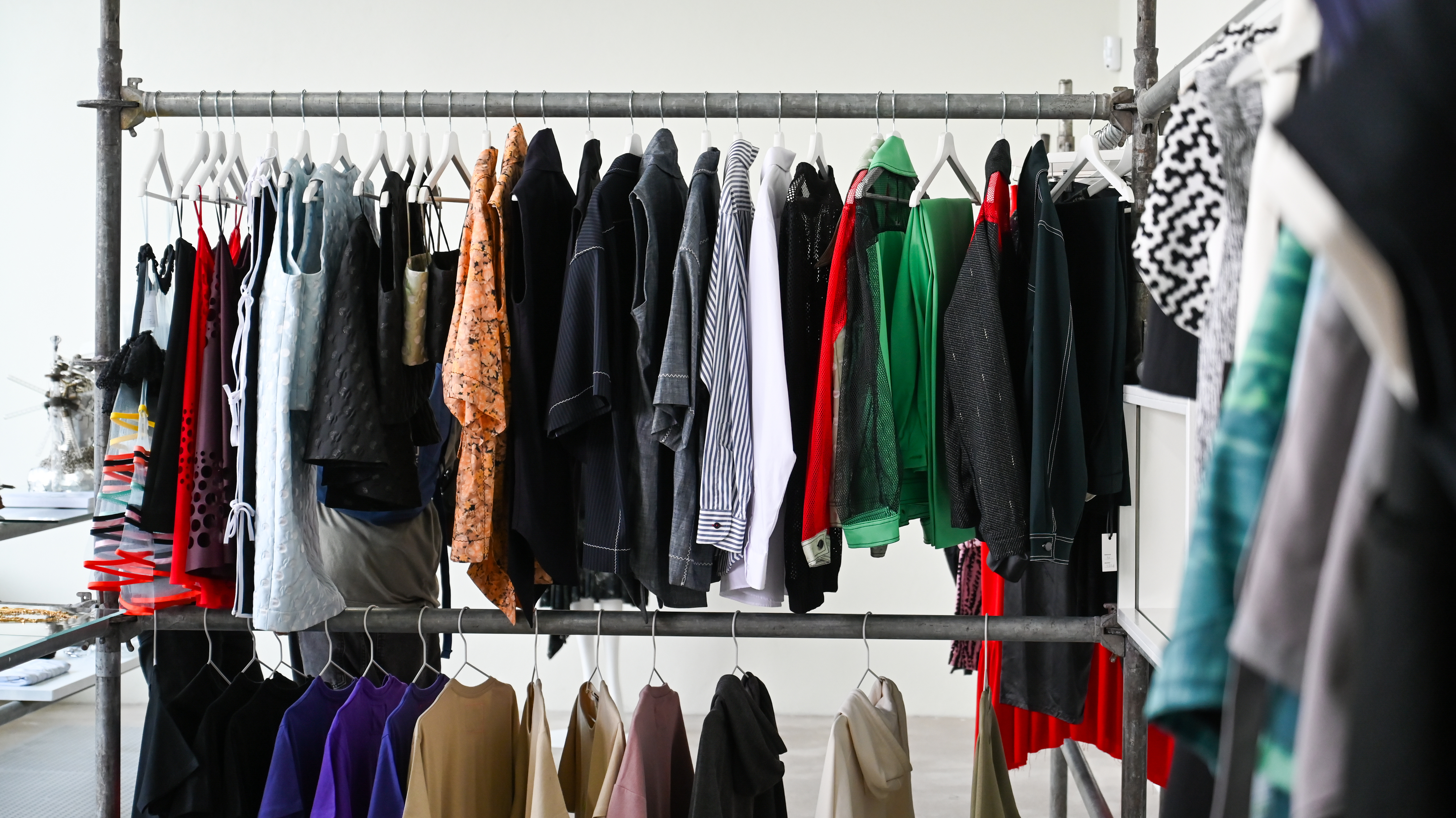 P’La Arte Creative Room. Nesta nova pop-up store lisboeta, a moda de autor portuguesa é a protagonista