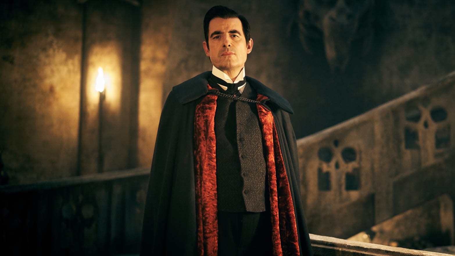 “Drácula”. A série da Netflix que adapta o clássico de Bram Stoker em apenas três episódios