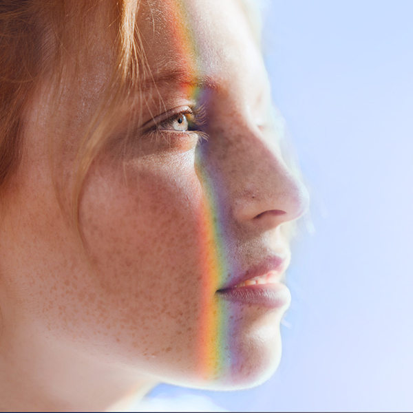 Trabalha todos os dias em frente a um ecrã? Este creme pode ser a solução ideal para proteger a sua pele