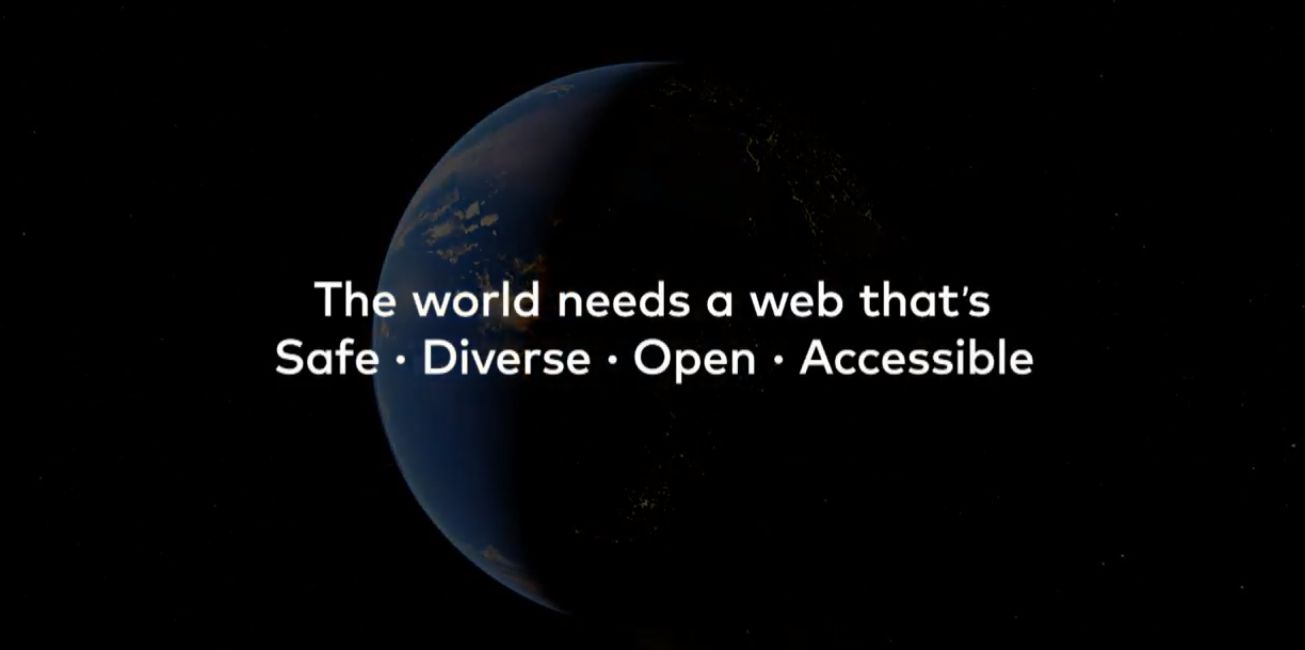 Casa Vinte & Cinco. O refúgio onde fazem as compras por si e é recebido com queijo caganita