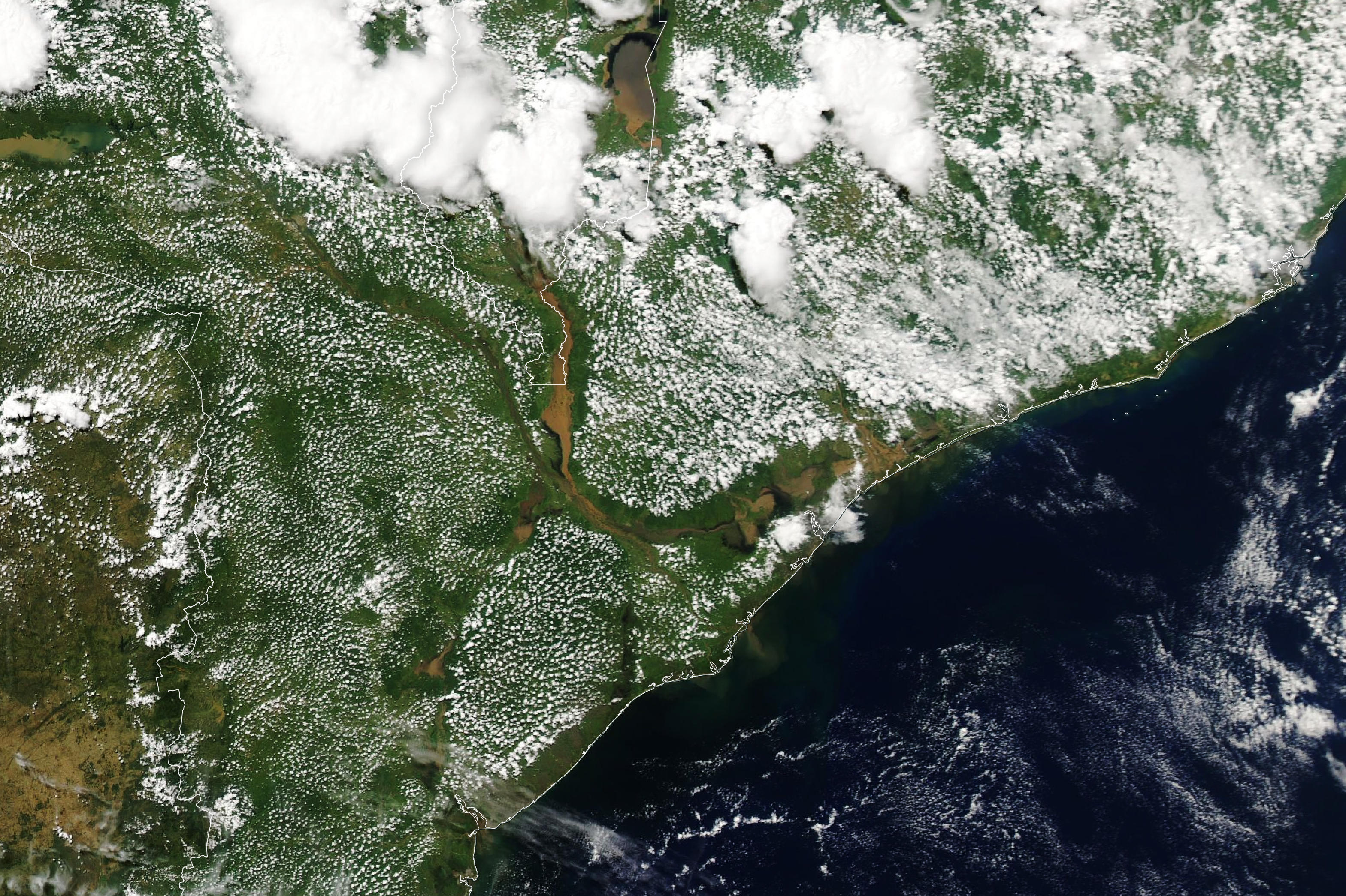 Ciclone Freddy: Imagens de satélite mostram escala das inundações em Moçambique e no Maláui