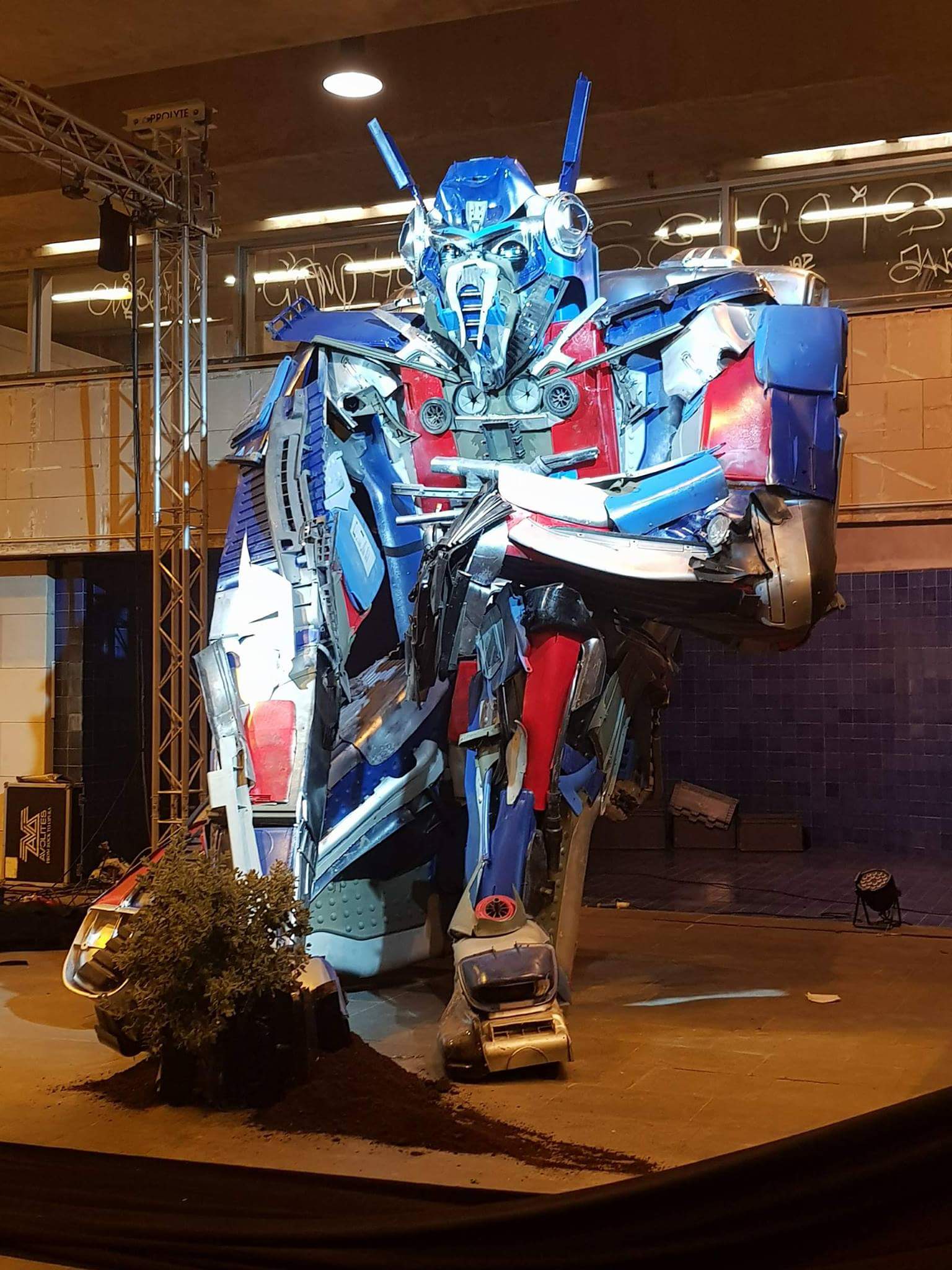 Transformers: Optimus Prime chegou ao Cais do Sodré - Atualidade