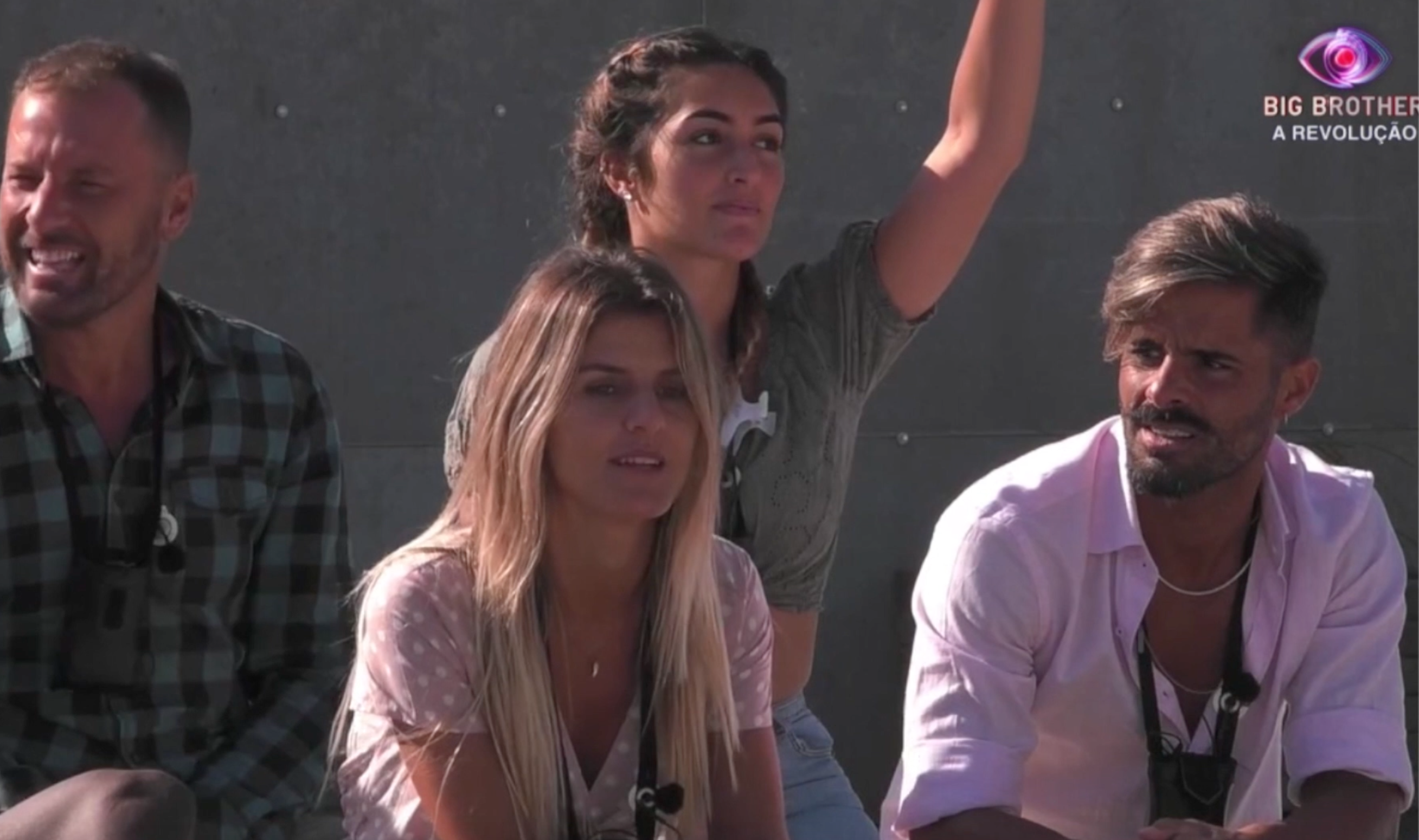 “Big Brother” volta a sancionar os concorrentes e interdita a piscina por tempo indeterminado