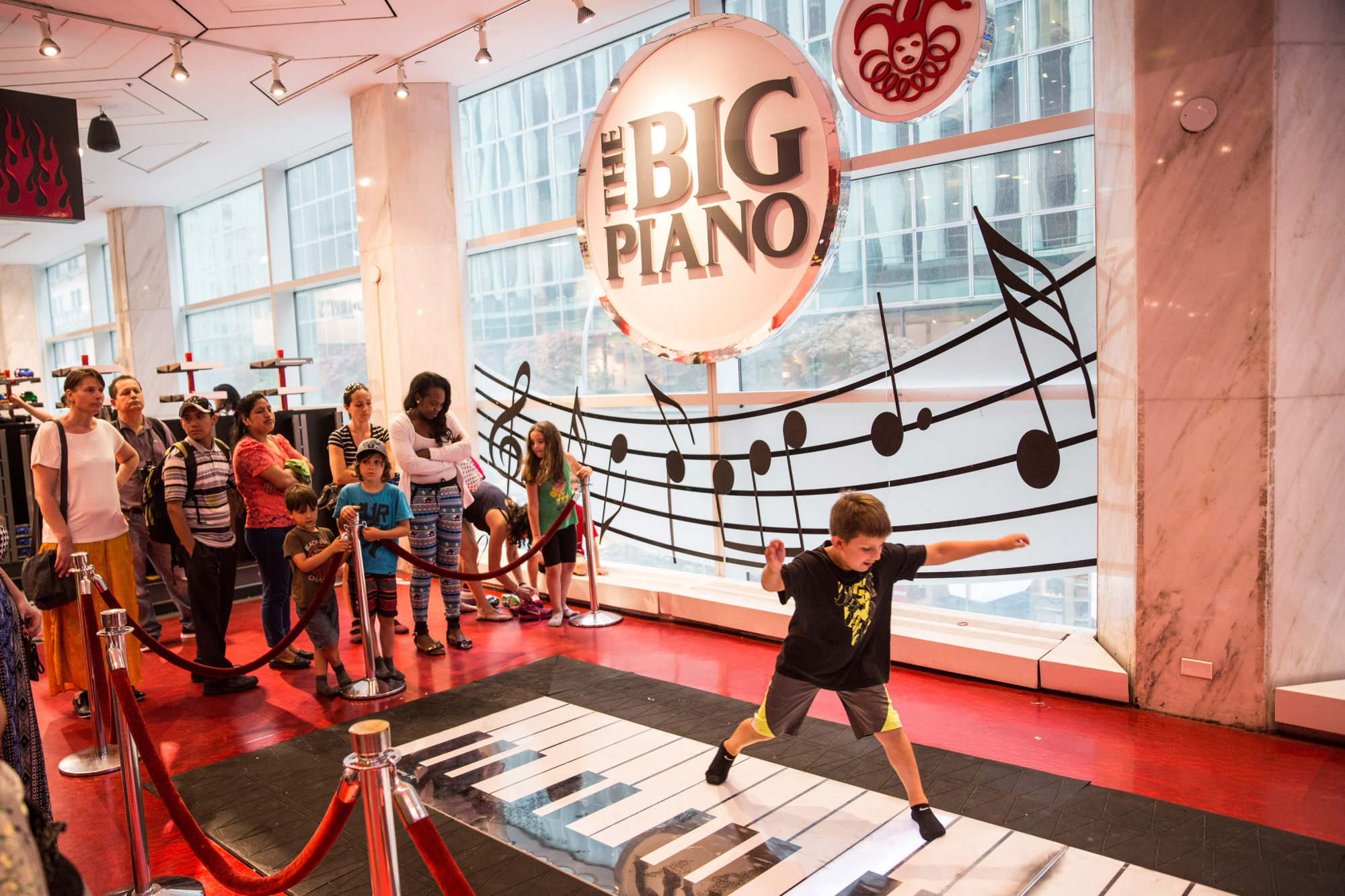 FAO Schwarz. A loja de brinquedos mais icónica de Nova Iorque (e do cinema) vai reabrir