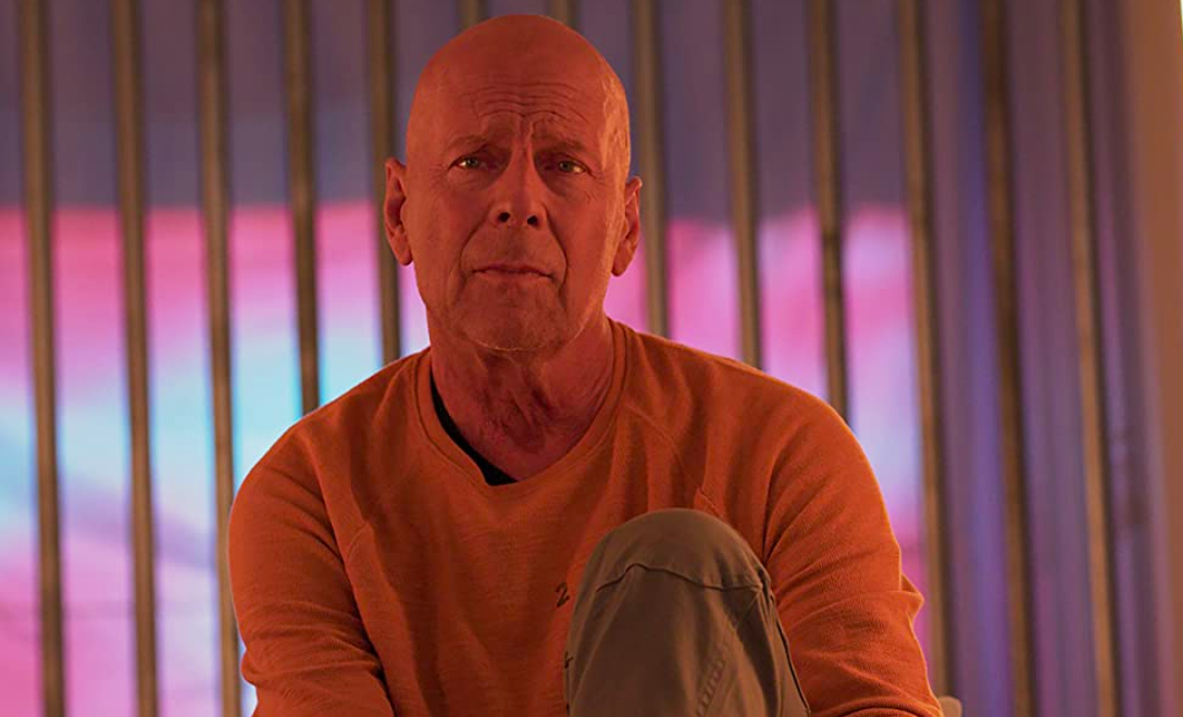 Bruce Willis abandona carreira devido a problema de saúde que afeta a comunicação