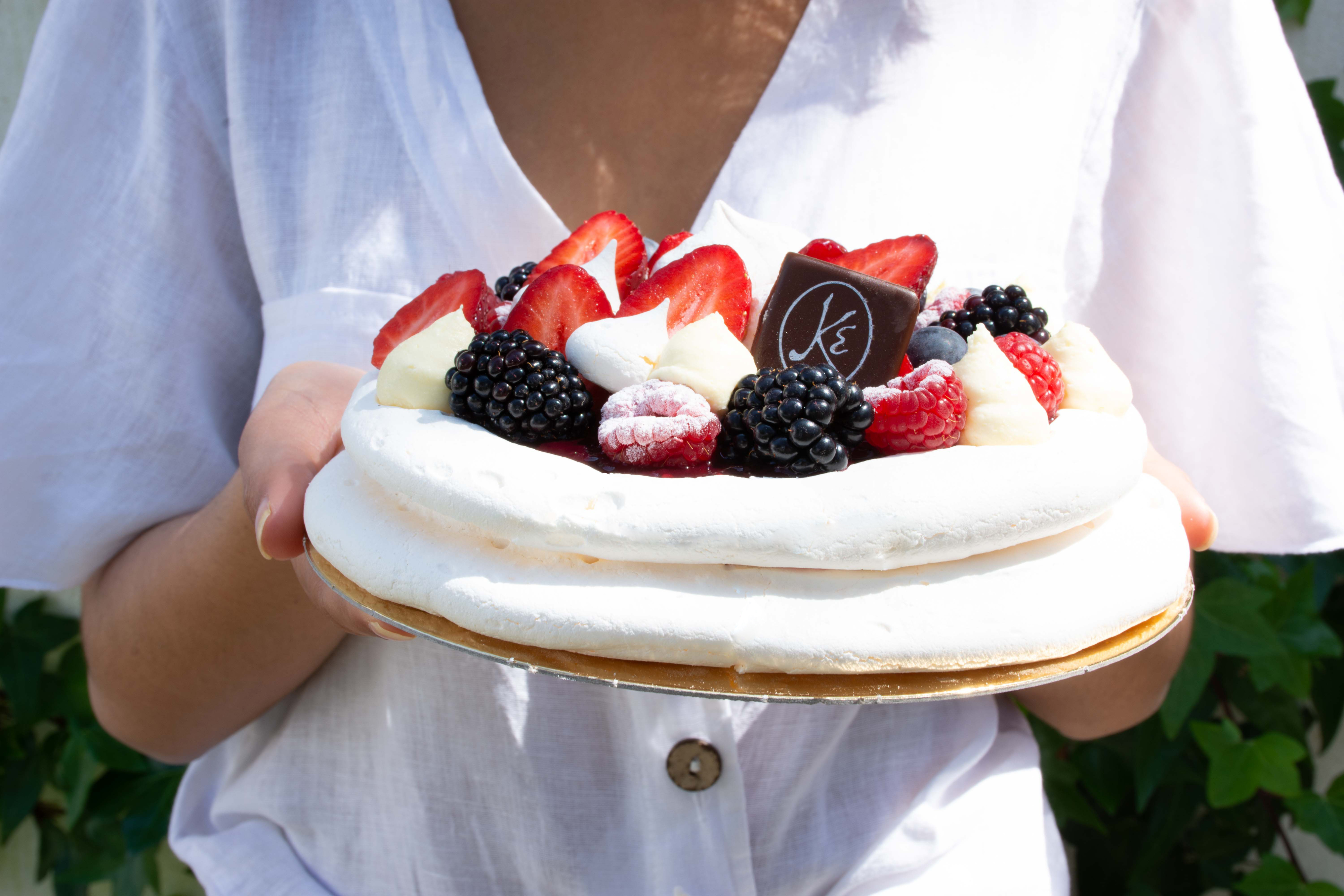 A Pavlova de frutos vermelhos da Eric Kayser é divinal e chega mesmo a tempo do Dia da Mãe