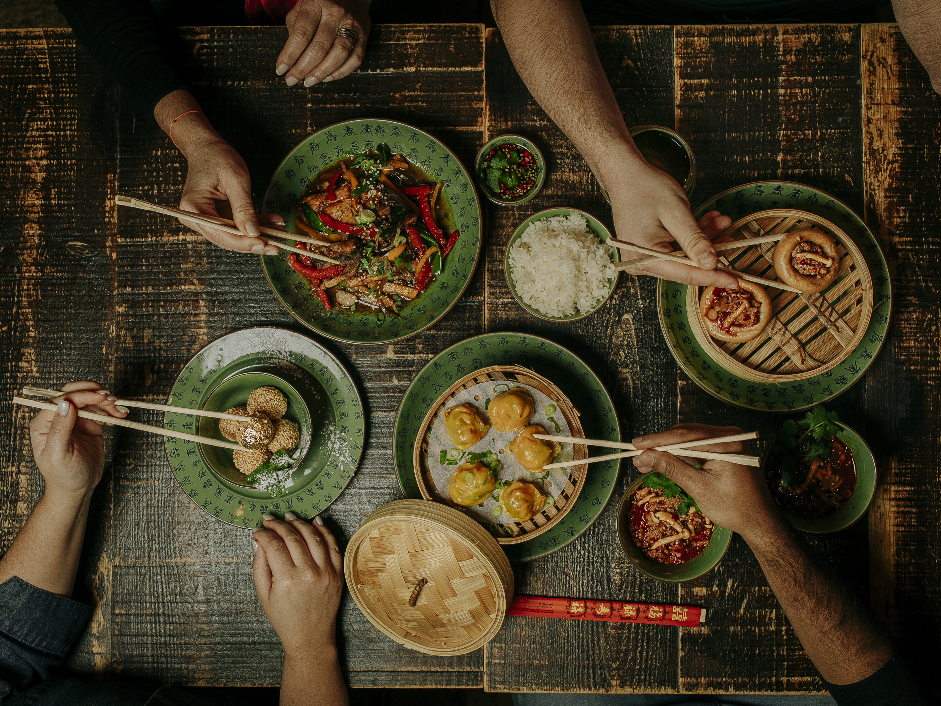 O Tigre chegou: 5 restaurantes para celebrar o Ano Novo Chinês à mesa (com menus a partir de 15€)