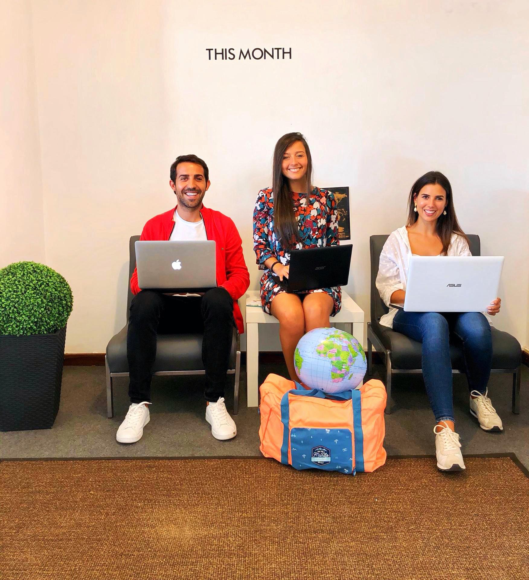 Viagens. Há um grupo no Facebook que o alerta para todas as pechinchas