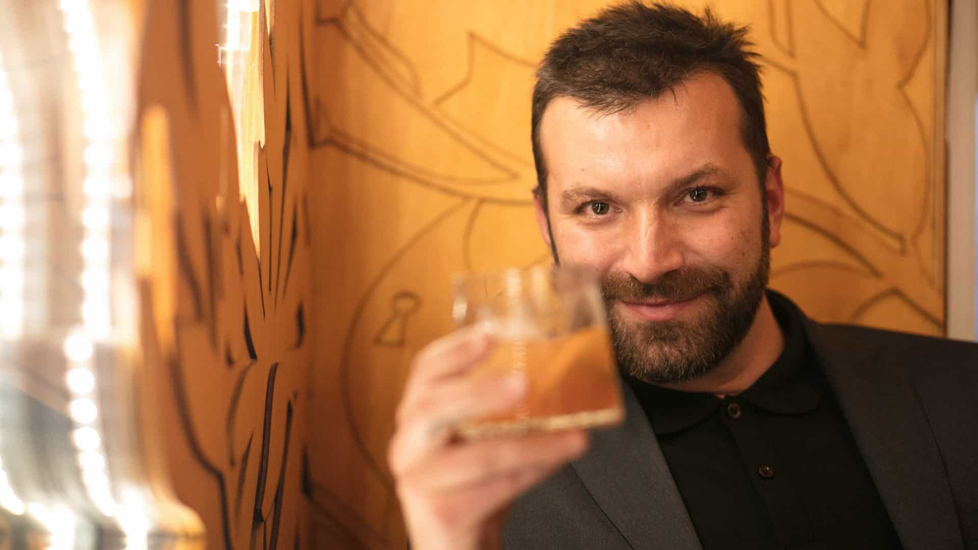 Conheça o convidado que vai substituir Fernanda Serrano no roast a Ljubomir