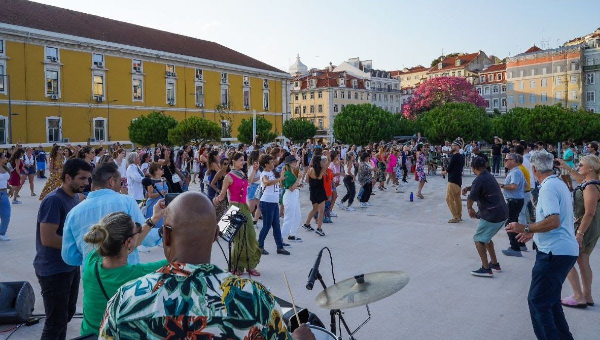 Aprenda a dançar flamenco, samba e muito mais sem pagar um euro. Descubra as Festas na Rua