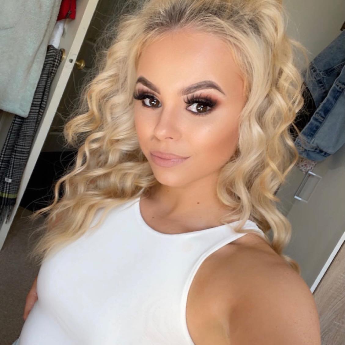 Tinha dores de cabeça constantes e médicos disseram-lhe ser stresse. Descobriu um tumor no cérebro graças à Internet