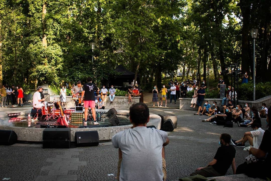 Cinema no claustro da Sé e arte por todo o lado: Jardins Efémeros regressam a Viseu (e não precisa pagar nada)