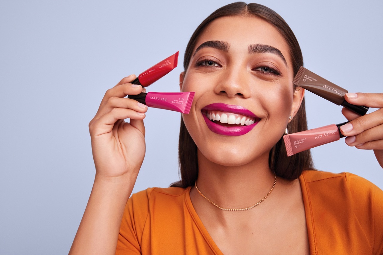 Beleza. Conheça os novos produtos da Mary Kay que prometem lábios hidratados, coloridos e um rosto esculpido