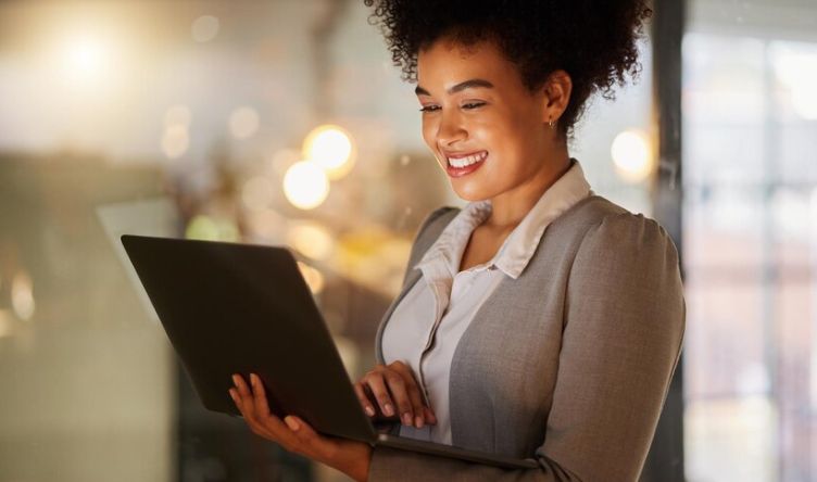 Mais de 8 em cada 10 serviços públicos estão online na UE. Estudo aponta diferenças na experiência de utilizador