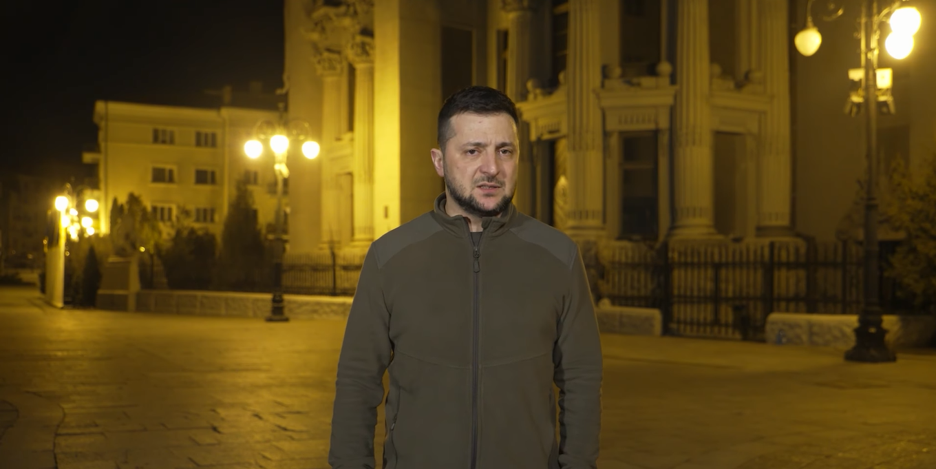 Guerra. Zelensky pede negociações “justas” à Rússia. Criados novos corredores humanitários