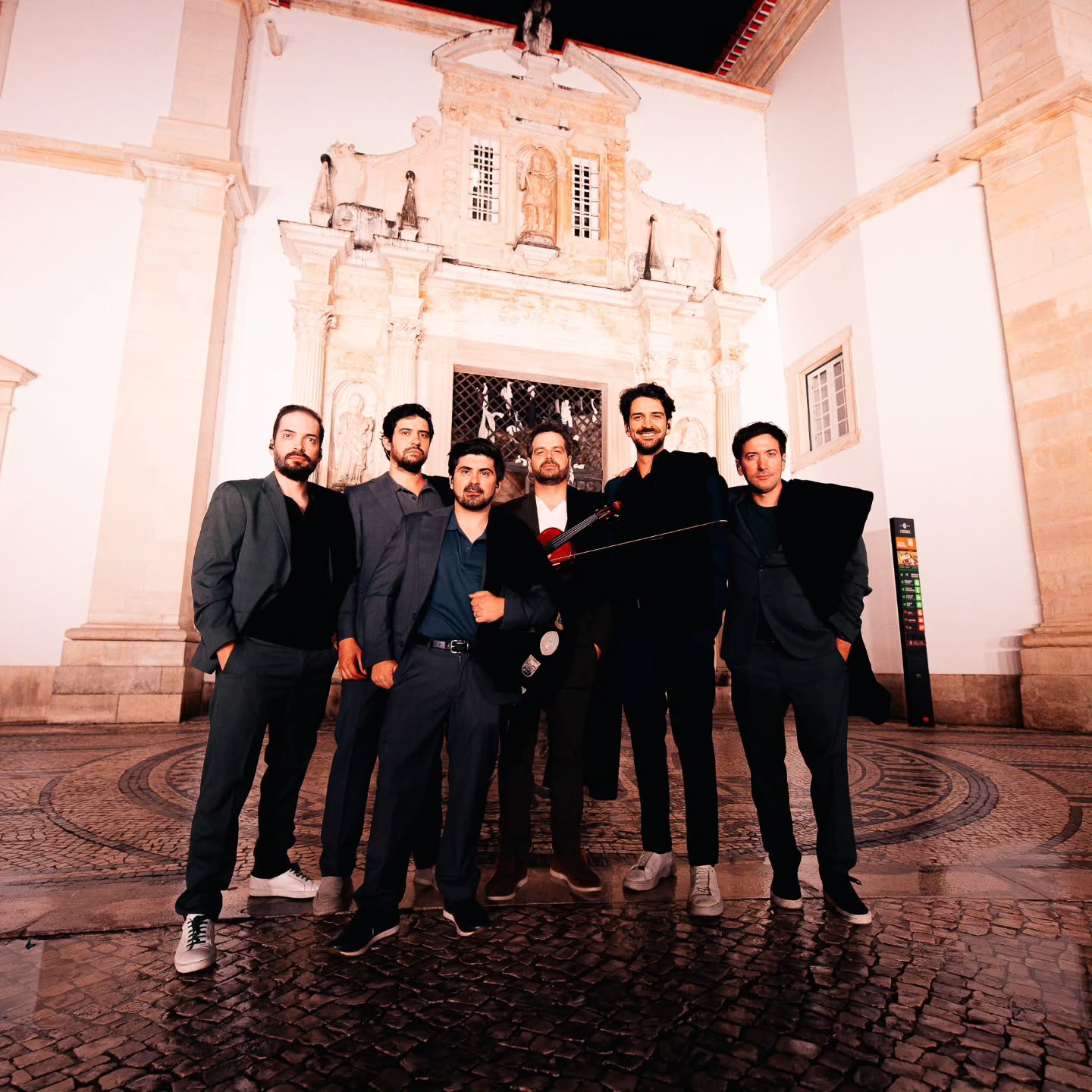 quatro e meia quatro e meia