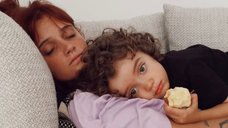 Carolina Deslandes revela que filho mais velho sofre de autismo