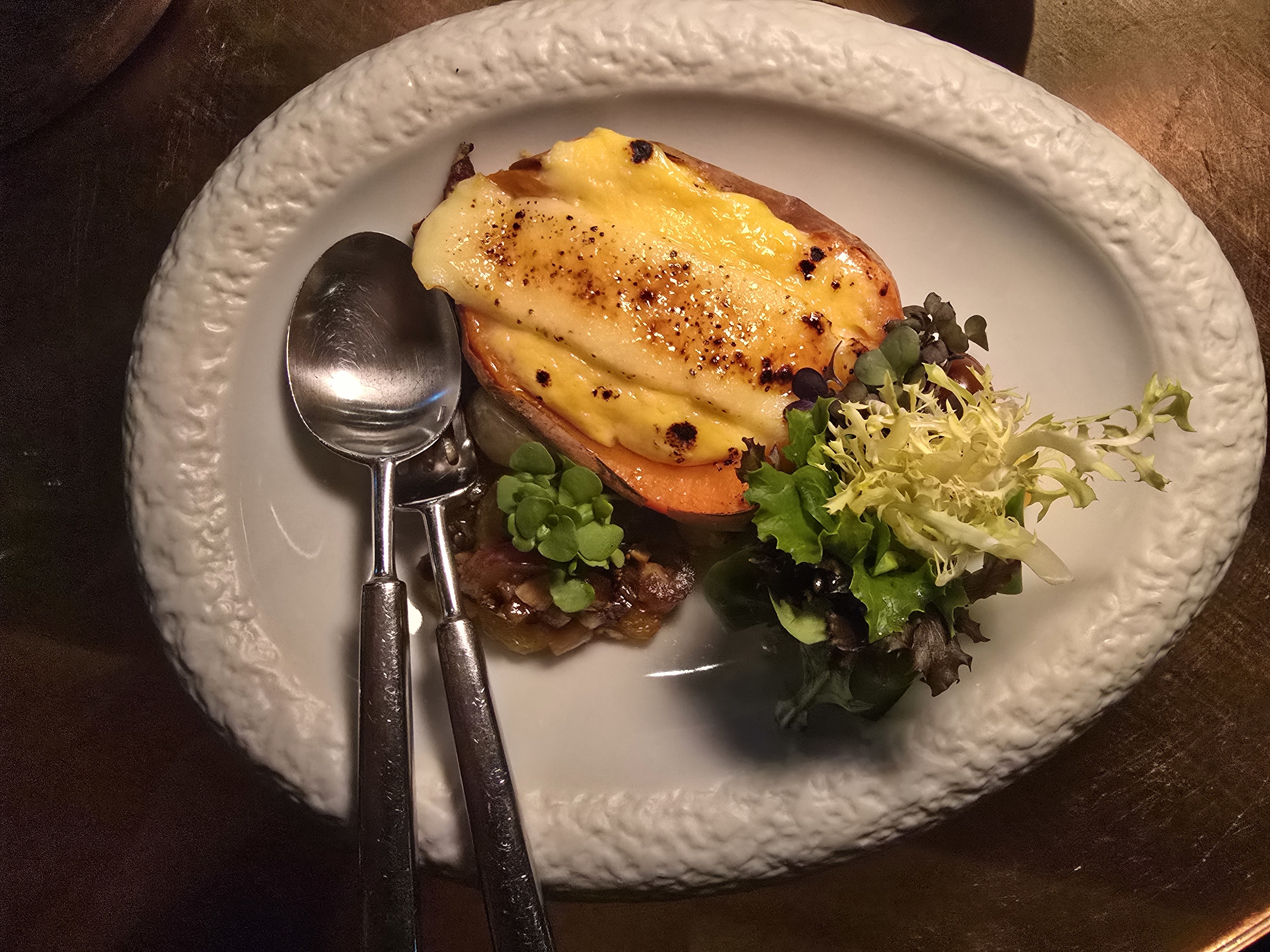 O Dona Maria está pronto para o inverno (e esta salada de batata doce é tão especial que nos deixou enfeitiçados)