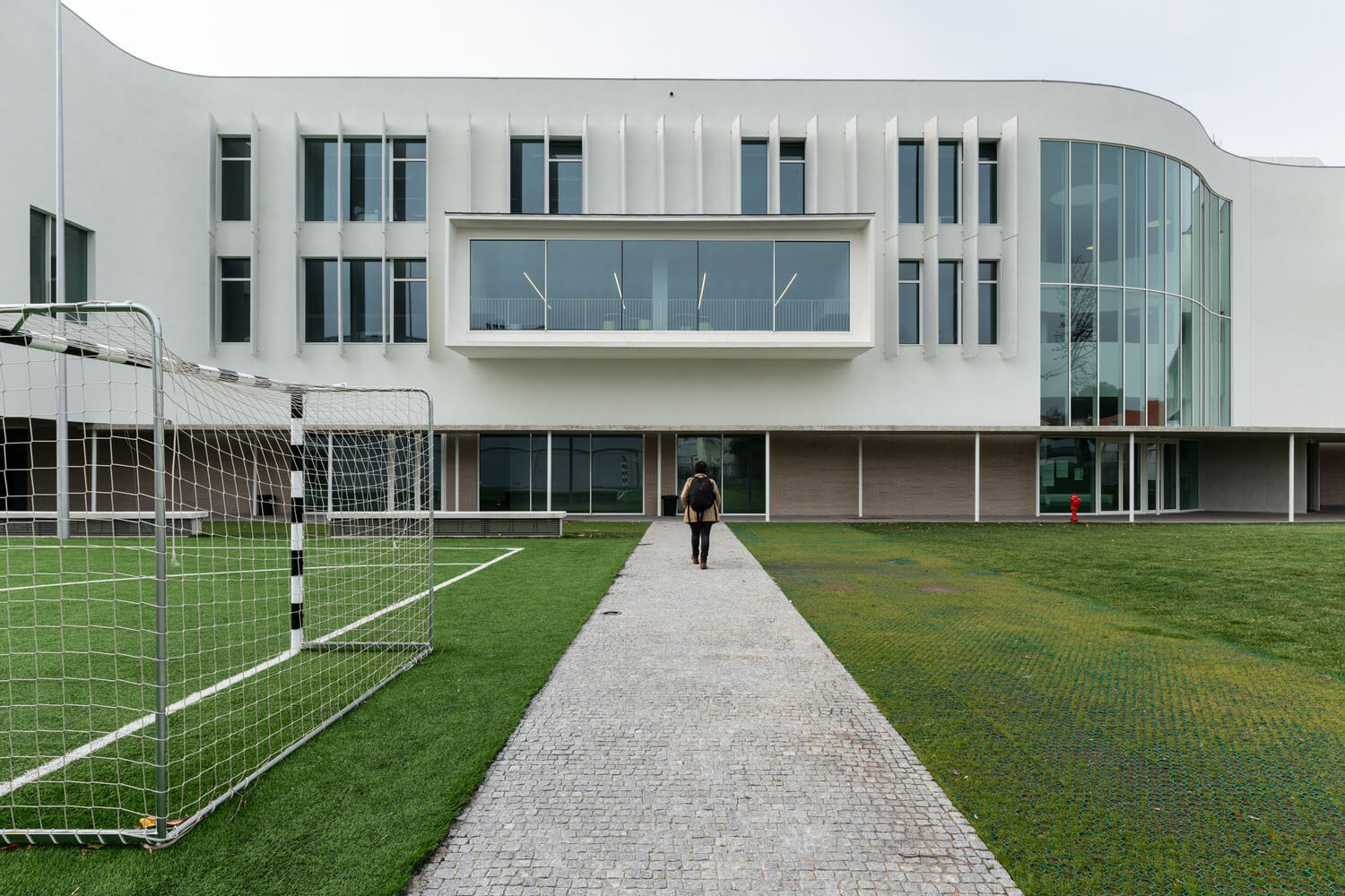 Ranking de escolas é liderado por privadas e primeira pública só aparece em 39.º. Conheça a lista