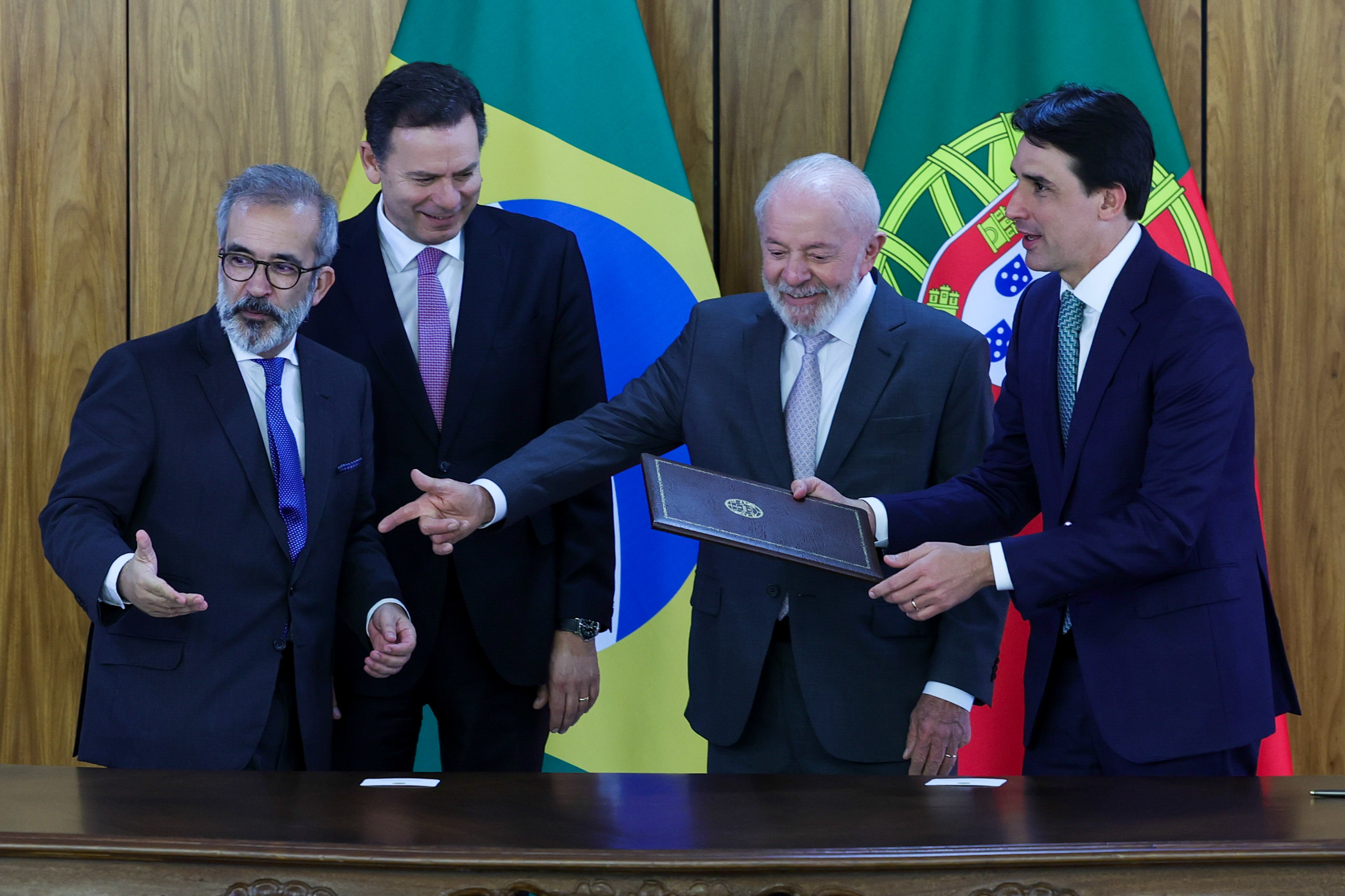 Lula da Silva garante a Montenegro compromisso com a CPLP