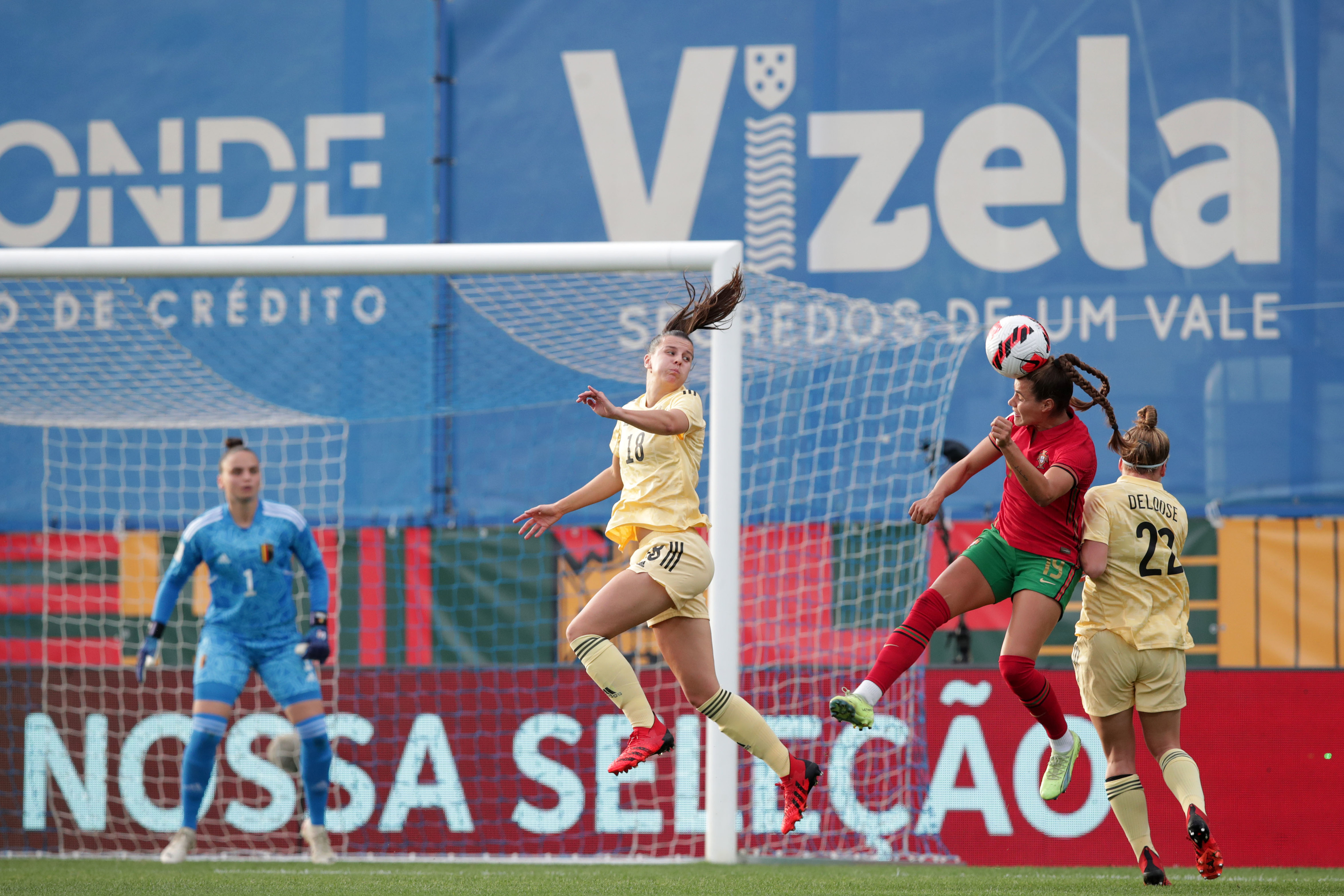 Portugal derrota a Islândia e fica a um passo do Mundial 2023, Futebol  feminino