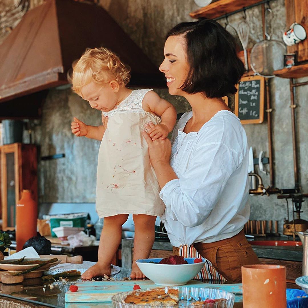 Deixe cair todos os mitos sobre a alimentação na gravidez — e sim, o vinho está mesmo proibido