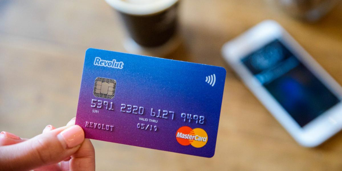 Revolut obtém 800 milhões de dólares de financiamento e eleva valor de negócio para 33 mil milhões