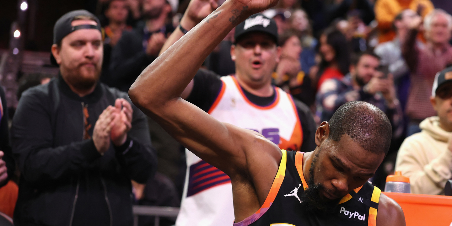 Kevin Durant torna-se o oitavo jogador a atingir os 30.000 pontos na NBA