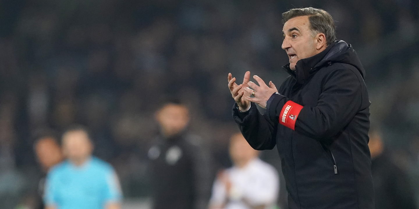 Carvalhal garante uma equipa "olhos nos olhos" para vencer FC Porto: "Queremos uma noite à Braga"