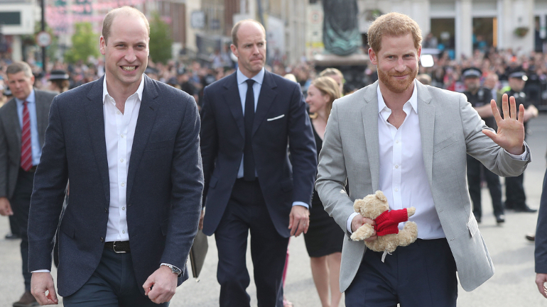 A relação de William e Harry está à beira da rutura? 5 momentos-chave que podem explicar o que se passa