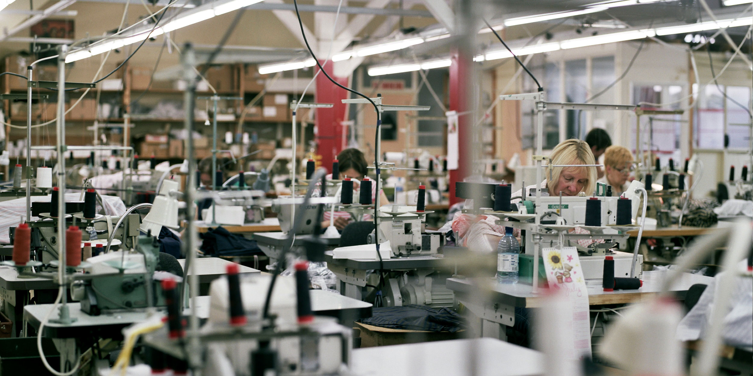 Reabertura de lojas leva dona da Zara a produzir em força em fábrica têxtil de Santo Tirso