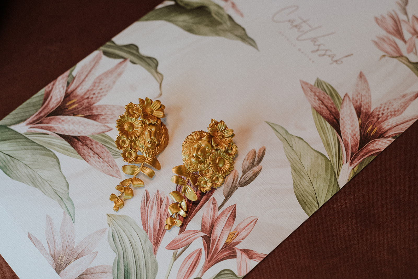 Tem de espreitar os novos brincos Cata Vassalo que estão a conquistar as influenciadoras