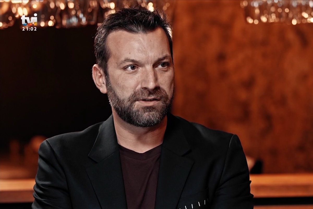 Ljubomir Stanisic assume que planta erva em casa no Alentejo