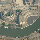 Cristiano Ronaldo usa iPod shuffle de 2005 e é gozado pelos fãs no twitter