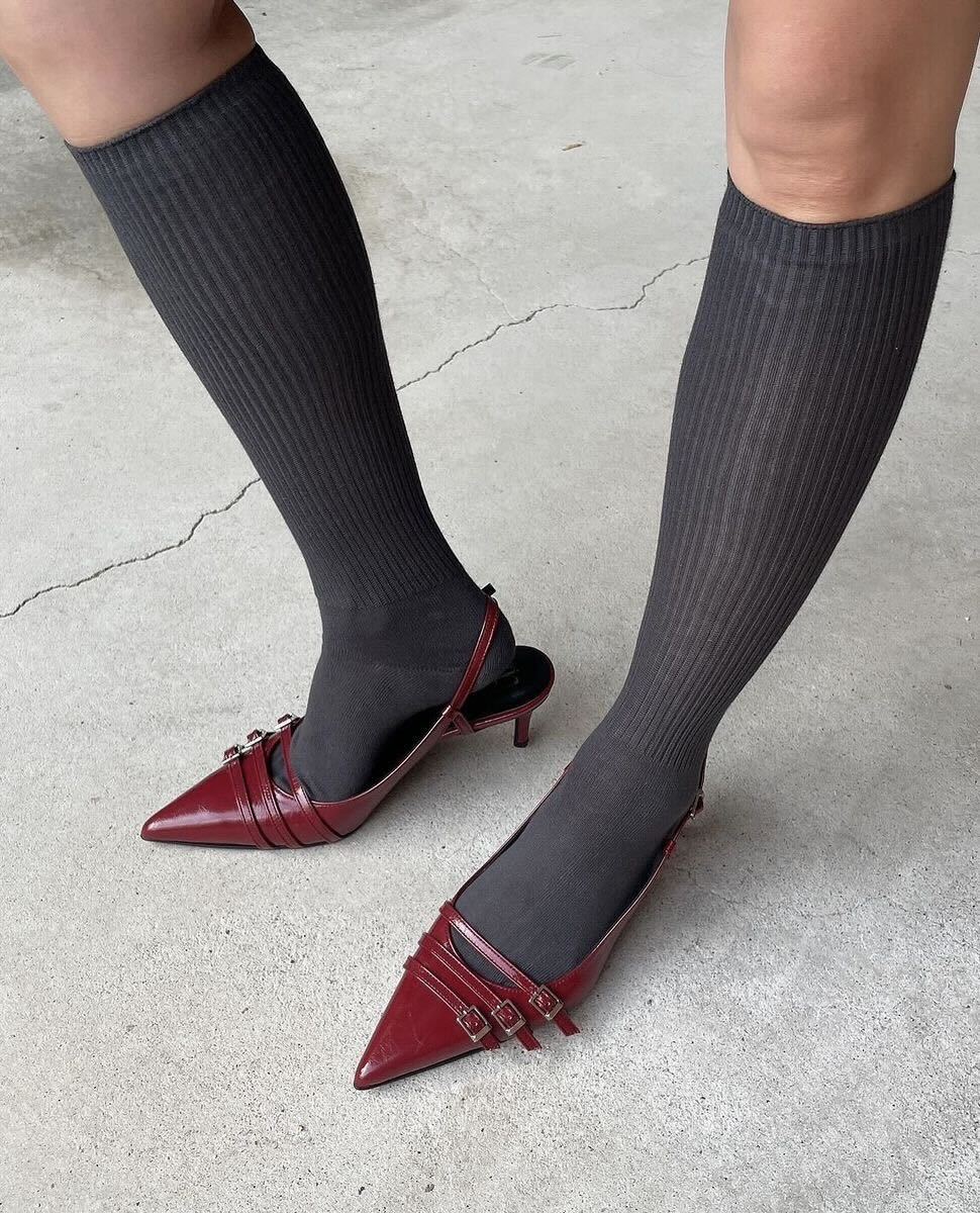 Adeus, saltos altos. Os kitten heels estão na berra e temos 12 pares para se render à tendência