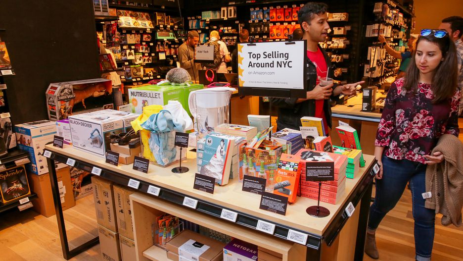 Laura Var. Sombra, blush e baton, tudo num gloss? Existe e é português