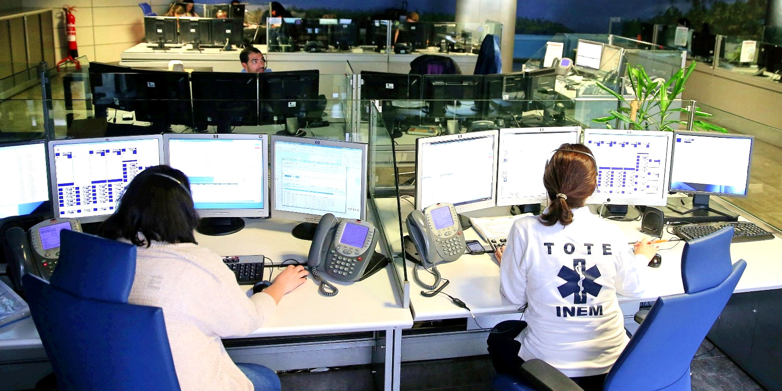 Localização exata das chamadas móveis e novidades na app para surdos: que mudanças vão chegar ao 112?