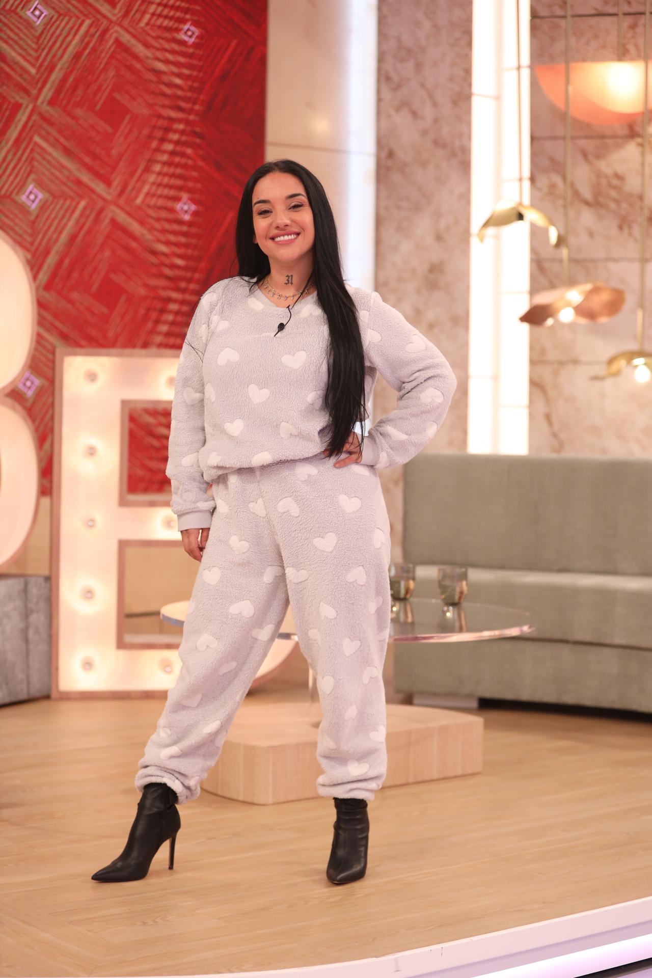 Joana Diniz responde a críticas ao surgir em pijama nas manhãs da TVI. “Custou dez mérreis”