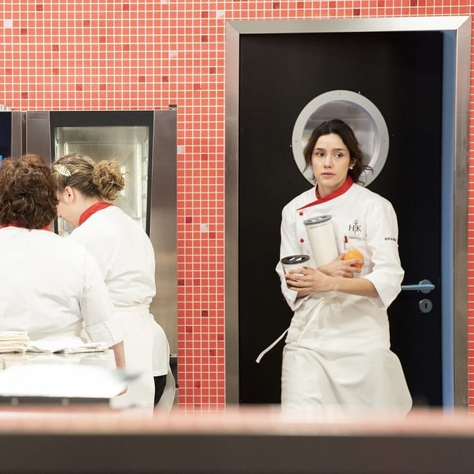 Daniela desiste do “Hell’s Kitchen” após ser levada ao hospital. “Saio porque não me sinto bem”