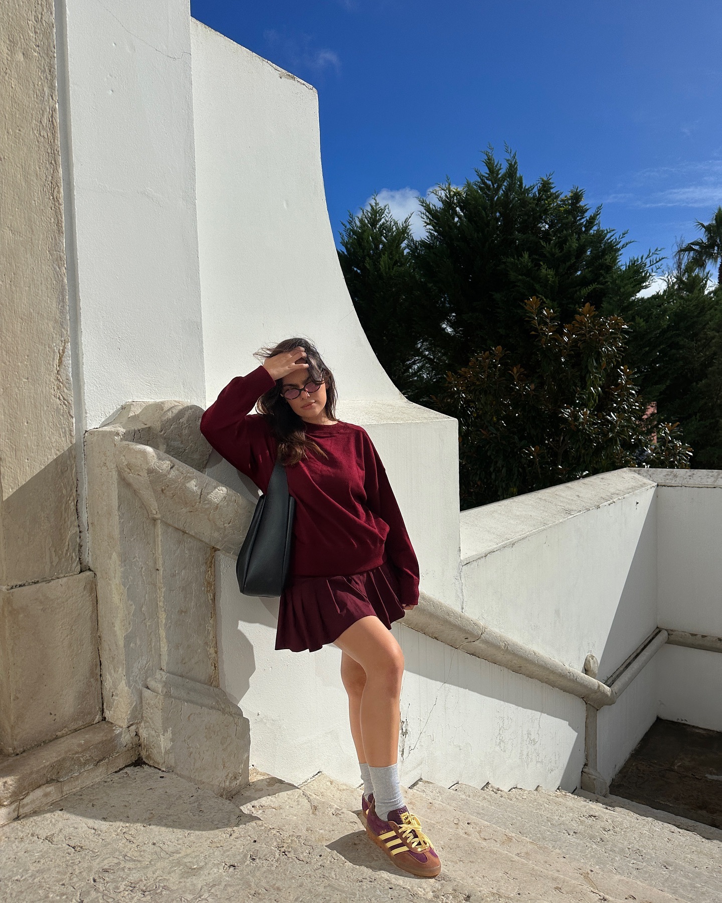 O estilo colegial conquistou Mafalda Castro. Espreite 21 saias semelhantes à da apresentadora