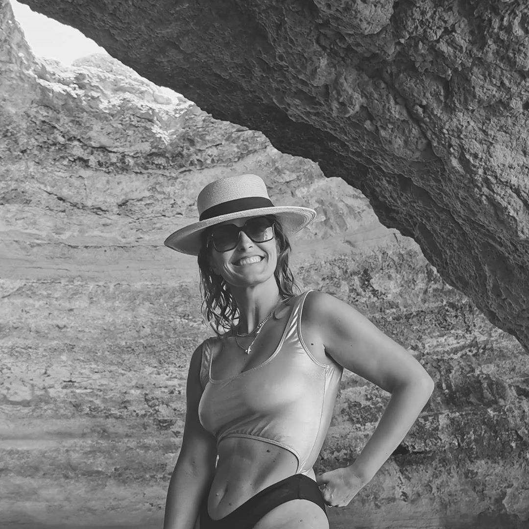 Até Carolina Patrocínio ficou rendida aos abdominais que Cristina Ferreira exibiu na praia