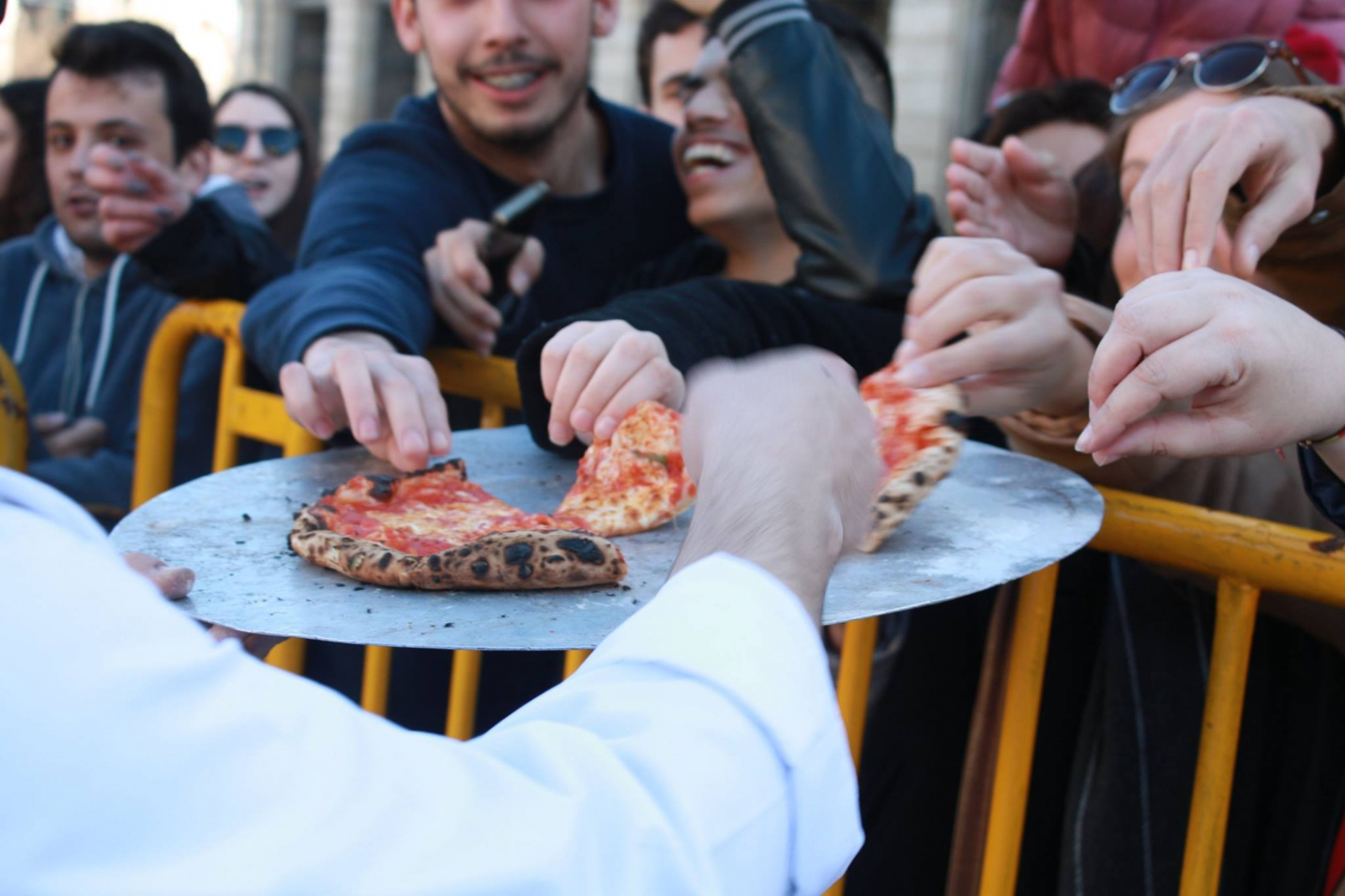 Lisboa. Esta quinta-feira há pizzas de borla na Praça da Figueira