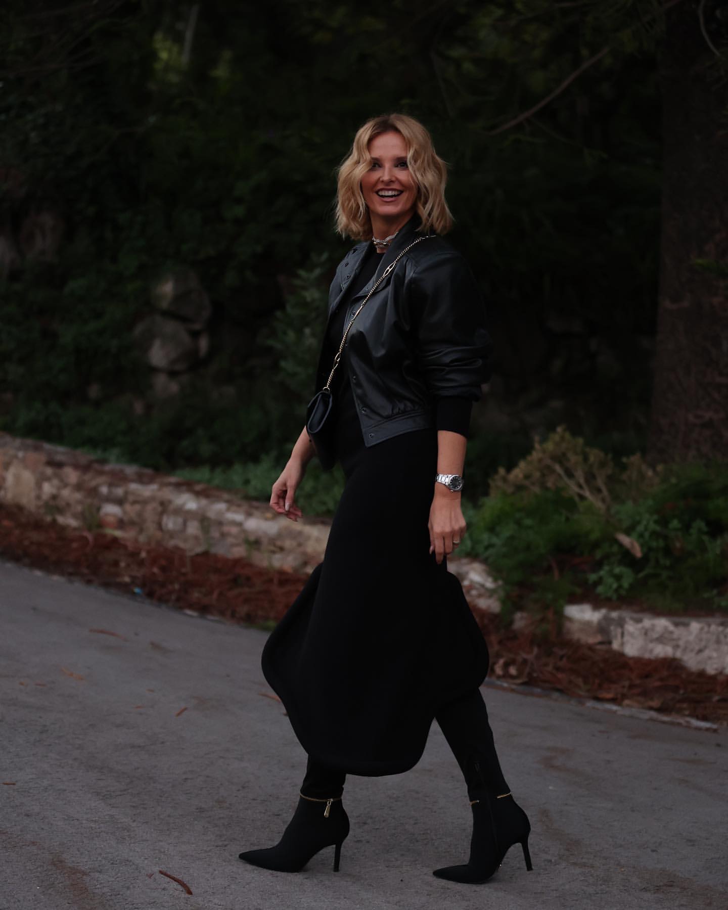 No outono usamos preto. 23 looks all black (ou quase) que Cristina Ferreira usou nos últimos dois meses