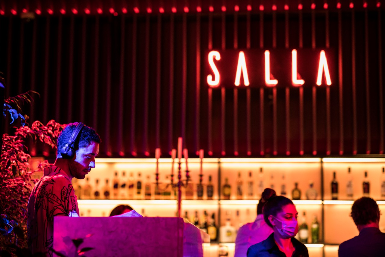 Com saudades de música e dança? Todos os caminhos vão dar ao novo SALLA, o bar do momento