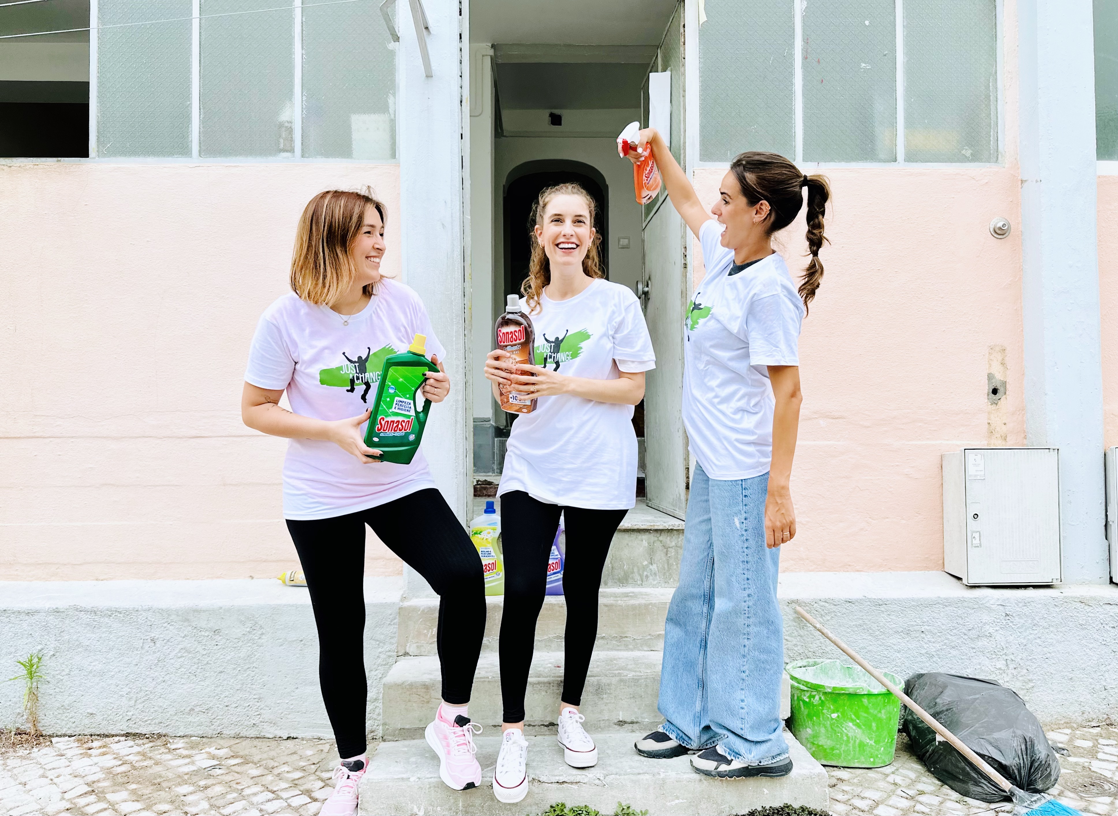 Milhares de pessoas em Portugal vivem em casas sem condições dignas. A Sonasol quer mudar isso