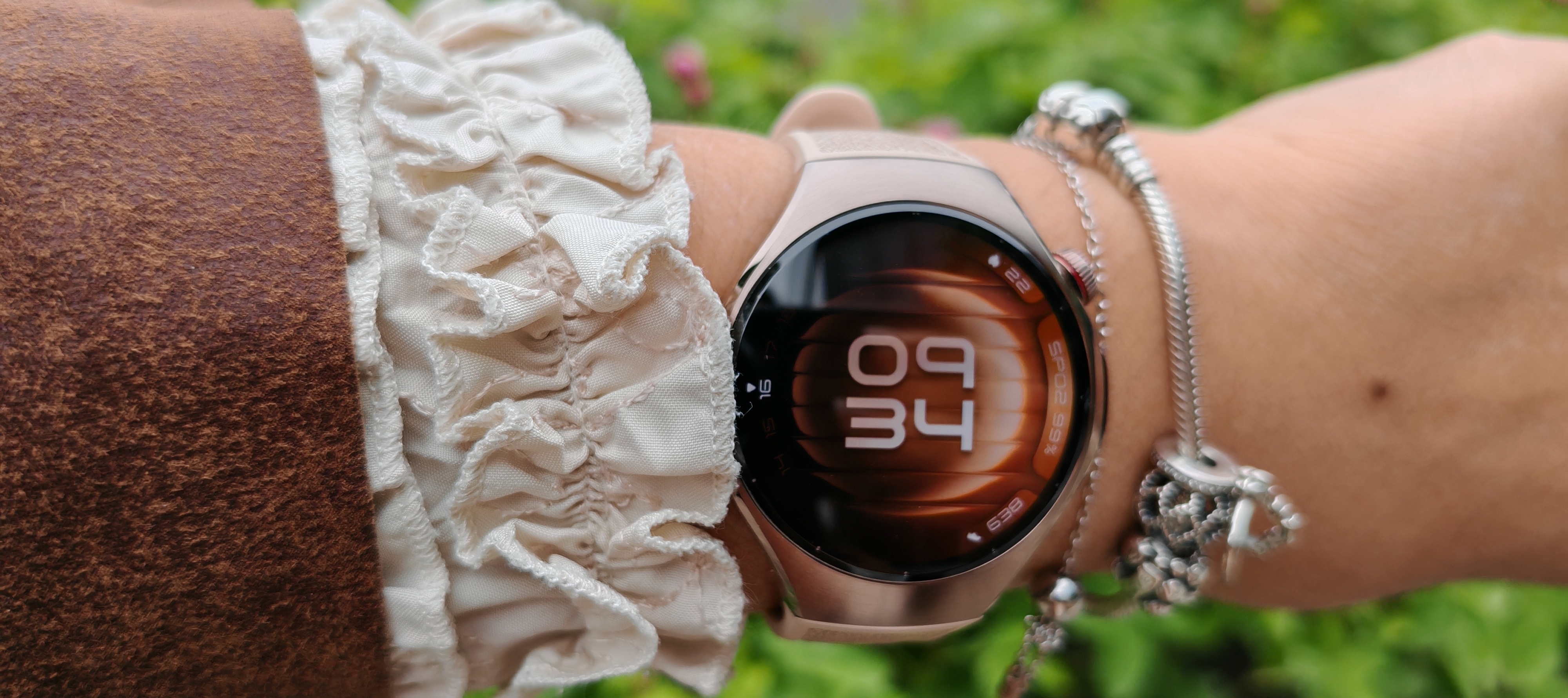 Huawei Watch 5 põe o controle da saúde à distância de um toque da ponta do dedo