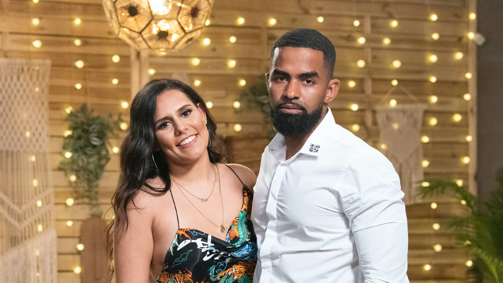 “O Amor Acontece”. Dos quatro casais, três ficam amigos e um acaba de costas voltadas