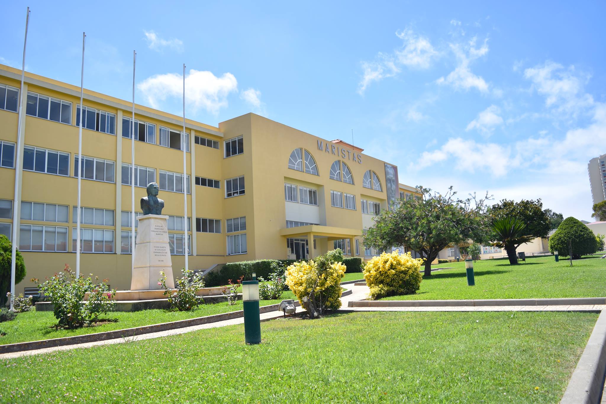 Professor auxiliar é preso por abusos sexuais a crianças entre os 7 e 11 anos