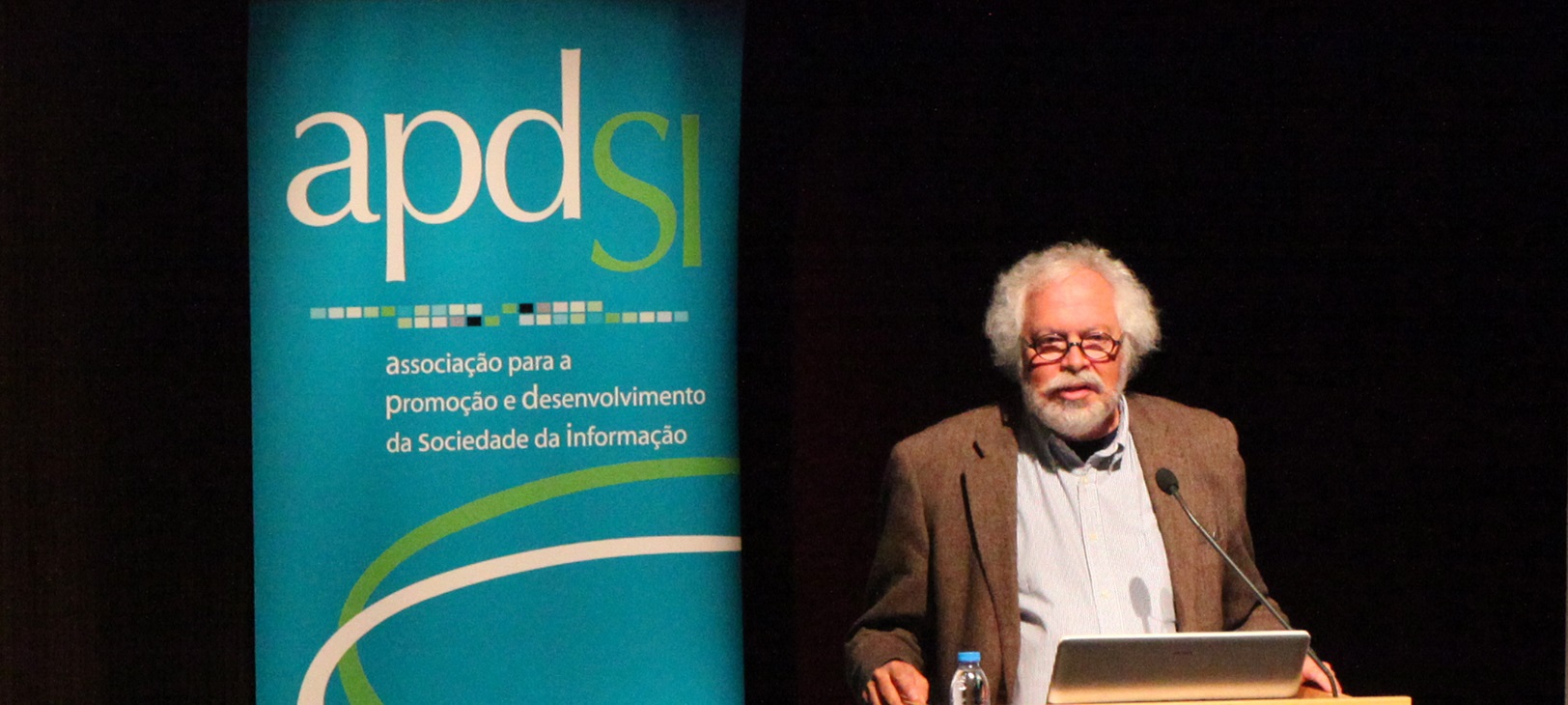 Adira às tendências de viagens para 2021 e percorra o Algarve a pedalar