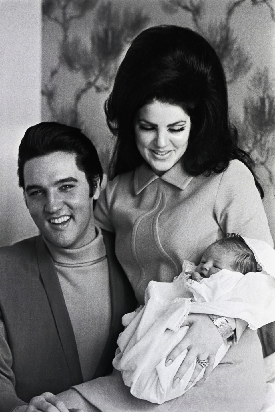 Filha de Lisa Marie Presley foi mãe pela primeira vez em 'segredo' -  Atualidade - SAPO Lifestyle
